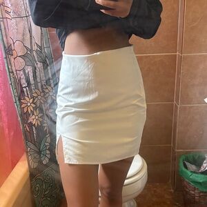 Sleek Cream Pencil Skirt